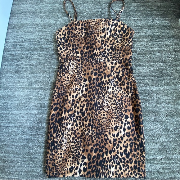 animal print body con dress - Picture 4 of 6